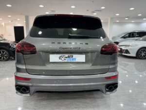 2016 Porsche Cayenne GTS (1)