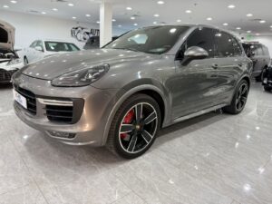 2016 Porsche Cayenne GTS (10)