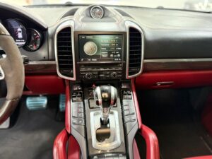 2016 Porsche Cayenne GTS (15)