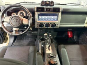 2023 Toyota FJ Cruiser (9)