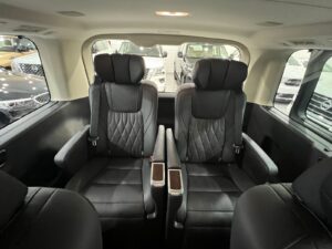 2023 Toyota Granvia Premium (11)