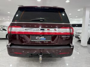 Lincoln Navigator Presidential - 2020 (3)