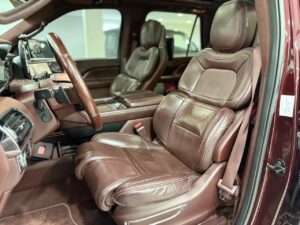Lincoln Navigator Presidential - 2020 (7)