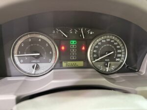 Toyota Land Cruiser GXR V6 (11)