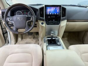 Toyota Land Cruiser GXR V6 (12)