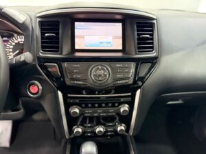2014 Nissan pathfinder 4wd (9)